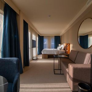 Estudio Premium con Cama King